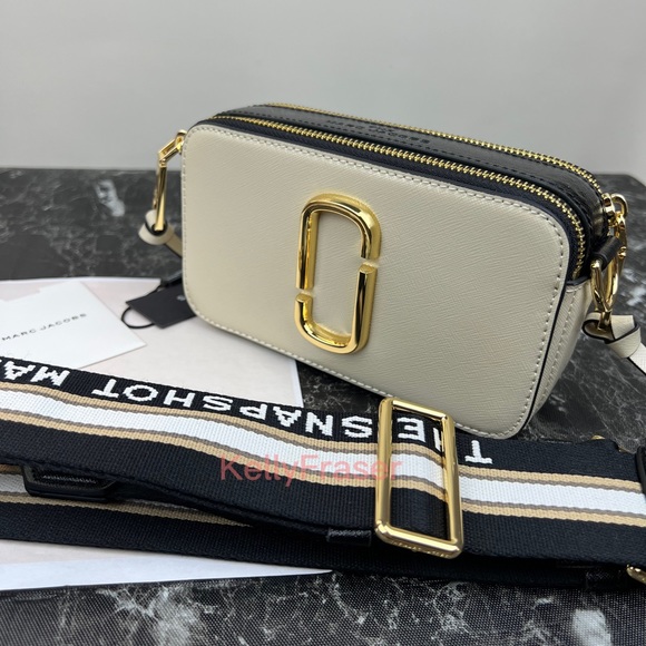 NWOT MARC JACOBS the snapshot shoulder bag - Picture 10 of 11